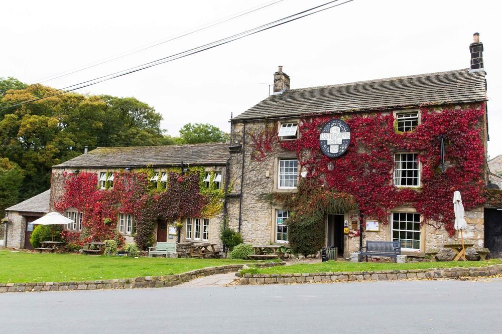The Lister Arms Hotel Malham Exterior photo